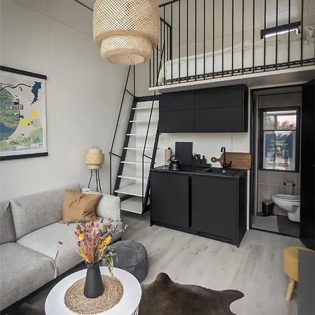 Tiny Lodge 